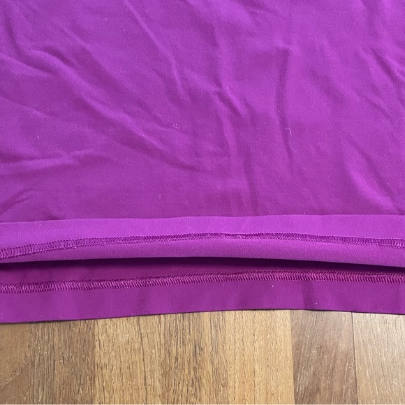 Lululemon tank size 6 magenta - Picture 6 of 6